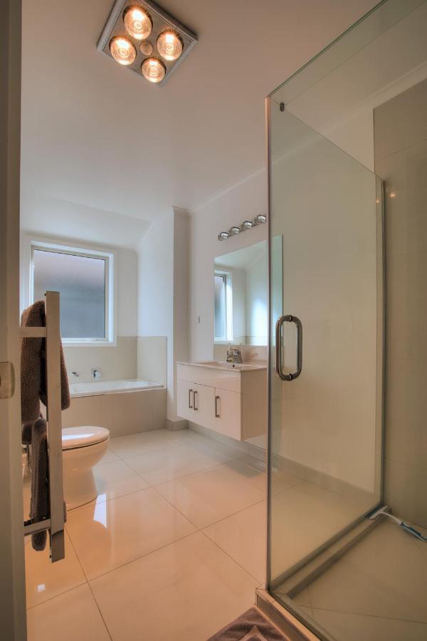 Cambridge Modern 4 Bedrooms House ภายนอก รูปภาพ